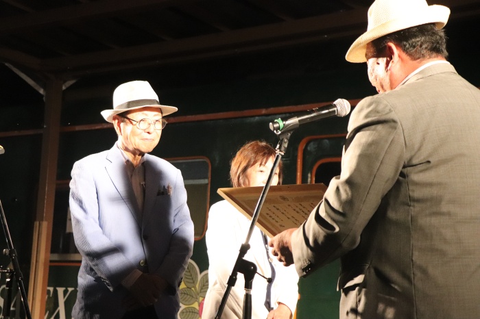 感謝状贈呈
