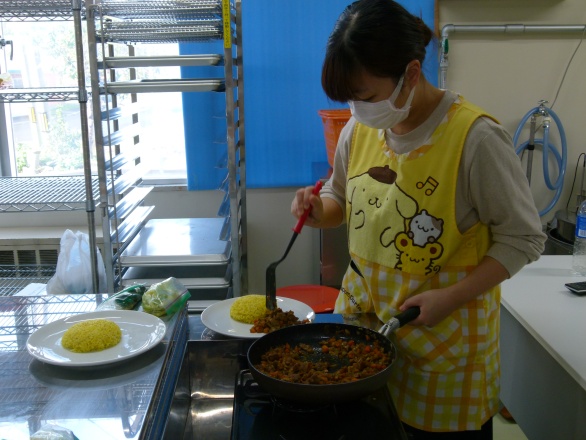 フードロス教室ラムカレーの出来上がり